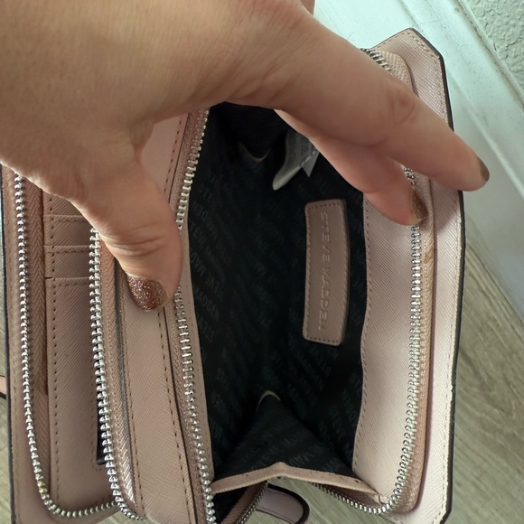 Steve Madden Blush Pink Saffiano Crossbody Wallet Bag - Picture 4 of 4